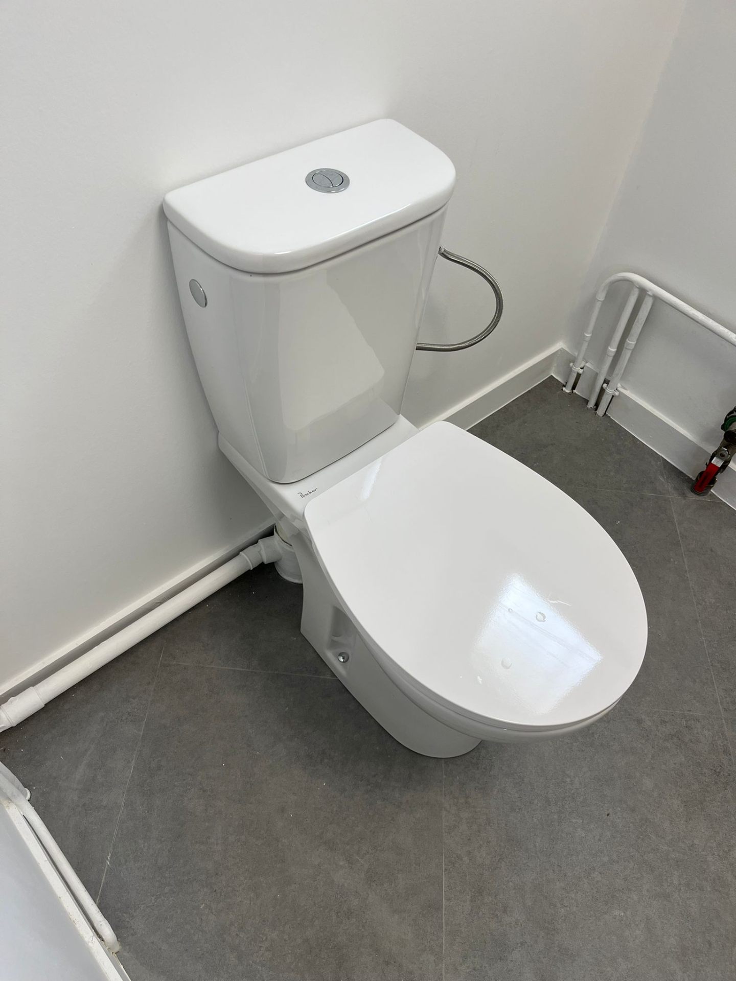 Installation WC — chantier plomberie Pornichet